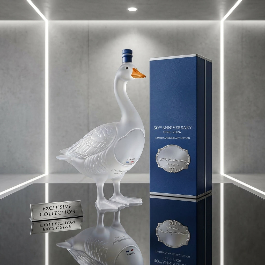 🎁 Father’s Day 49% OFF - 30th Anniversary 3D Sculpted Vodka Bottle🪿🍾 -Finds