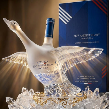 🎁 Father’s Day 49% OFF - 30th Anniversary Limited Edition Vodka Bottle🦢🍾 -Finds